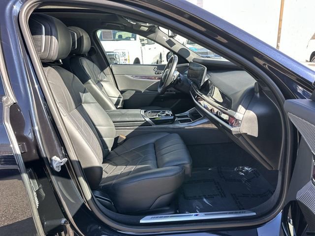 Used 2024 BMW 740i RWD image 28