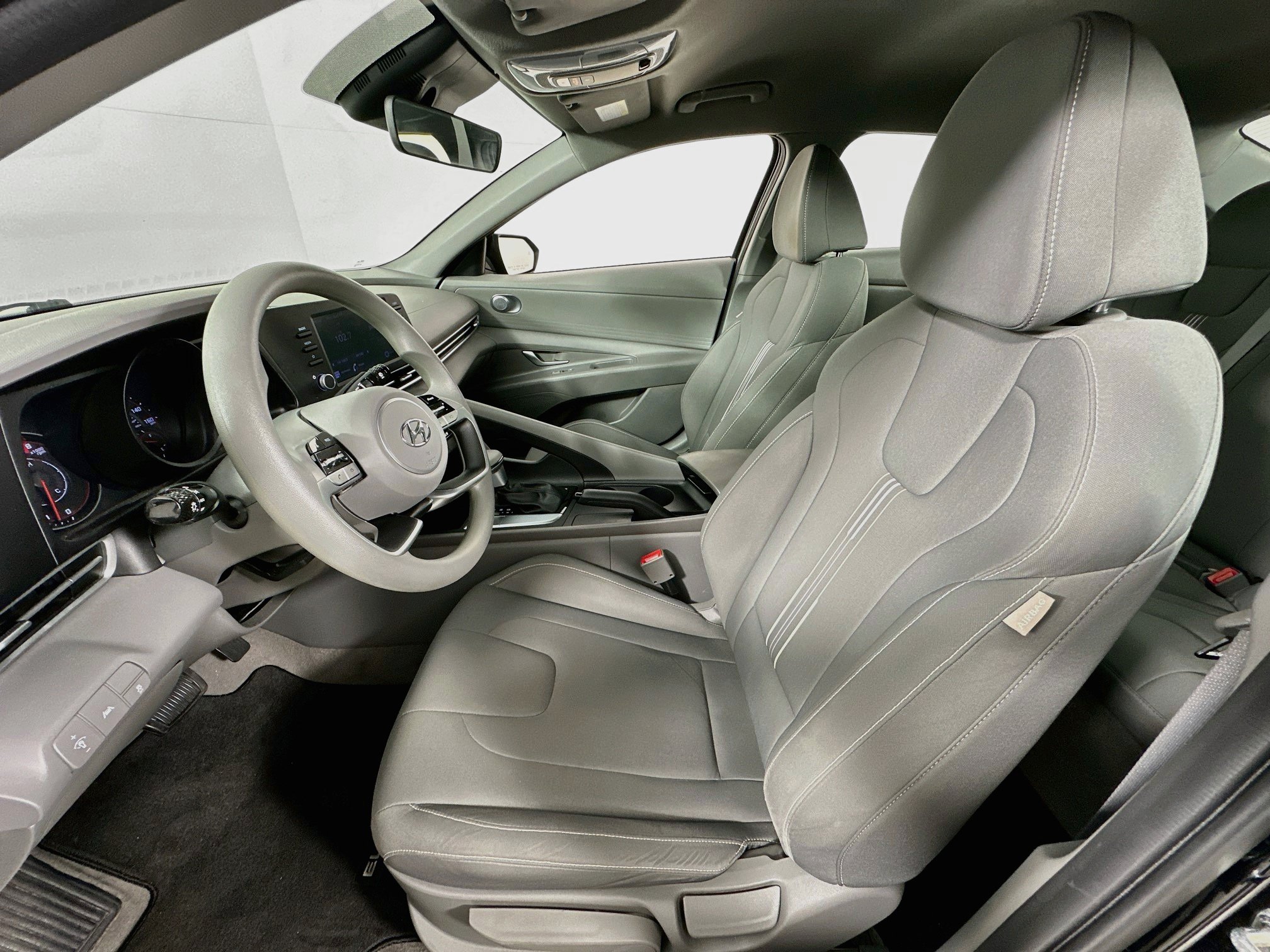 Used 2023 Hyundai Elantra SEL FWD image 19