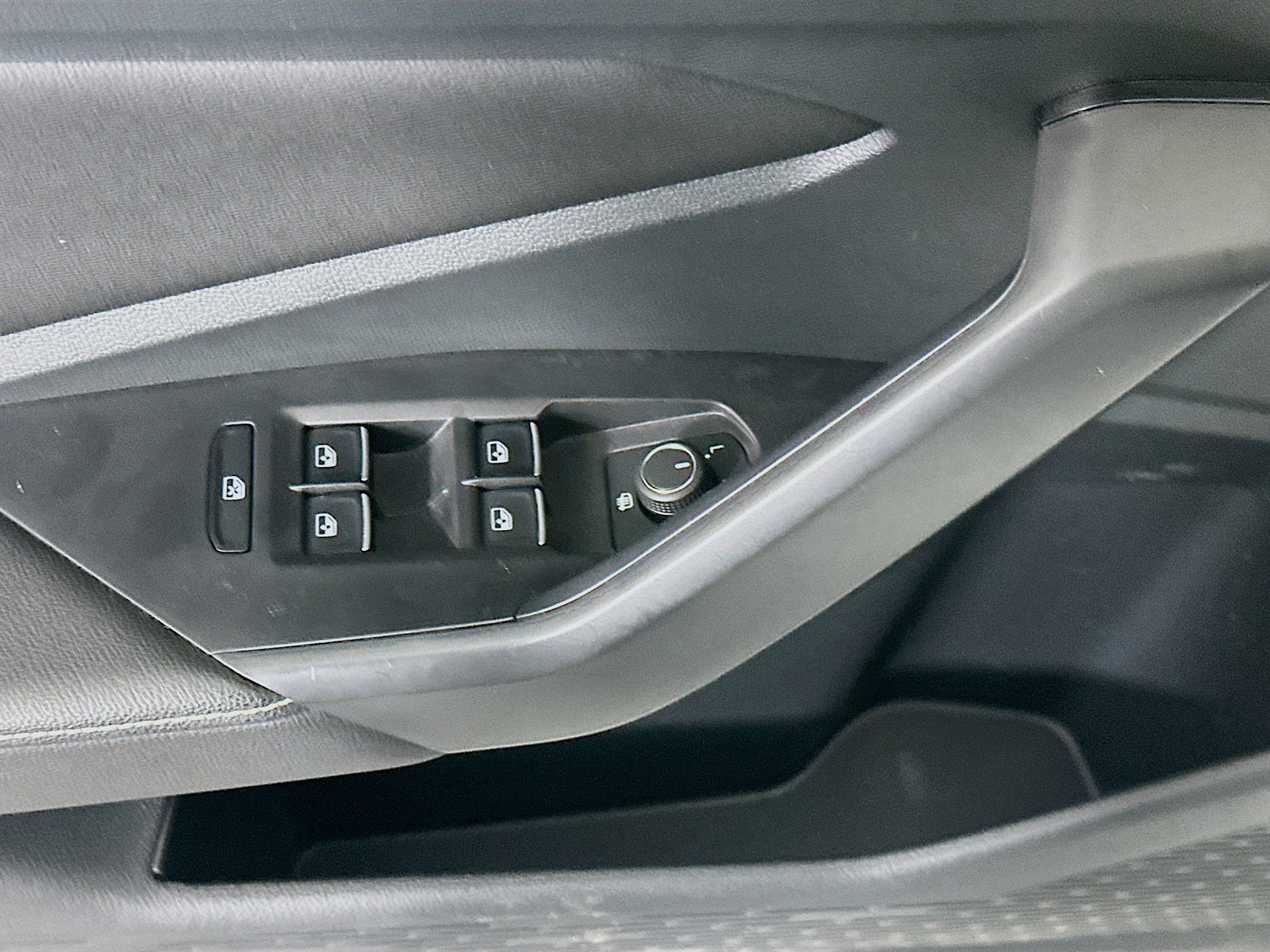 Used 2025 Volkswagen Jetta S FWD image 15