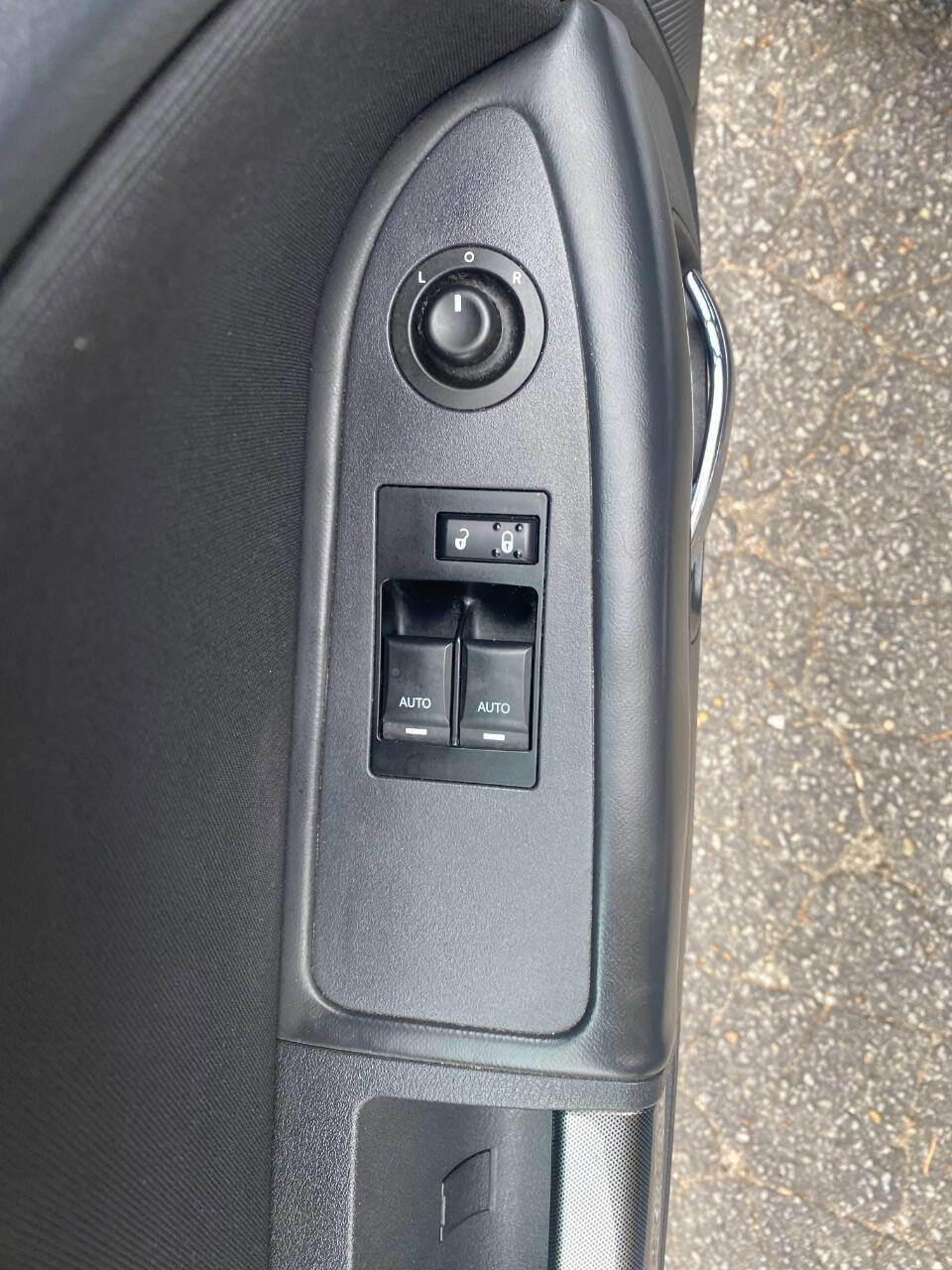 Used 2013 Dodge Challenger SXT RWD image 16
