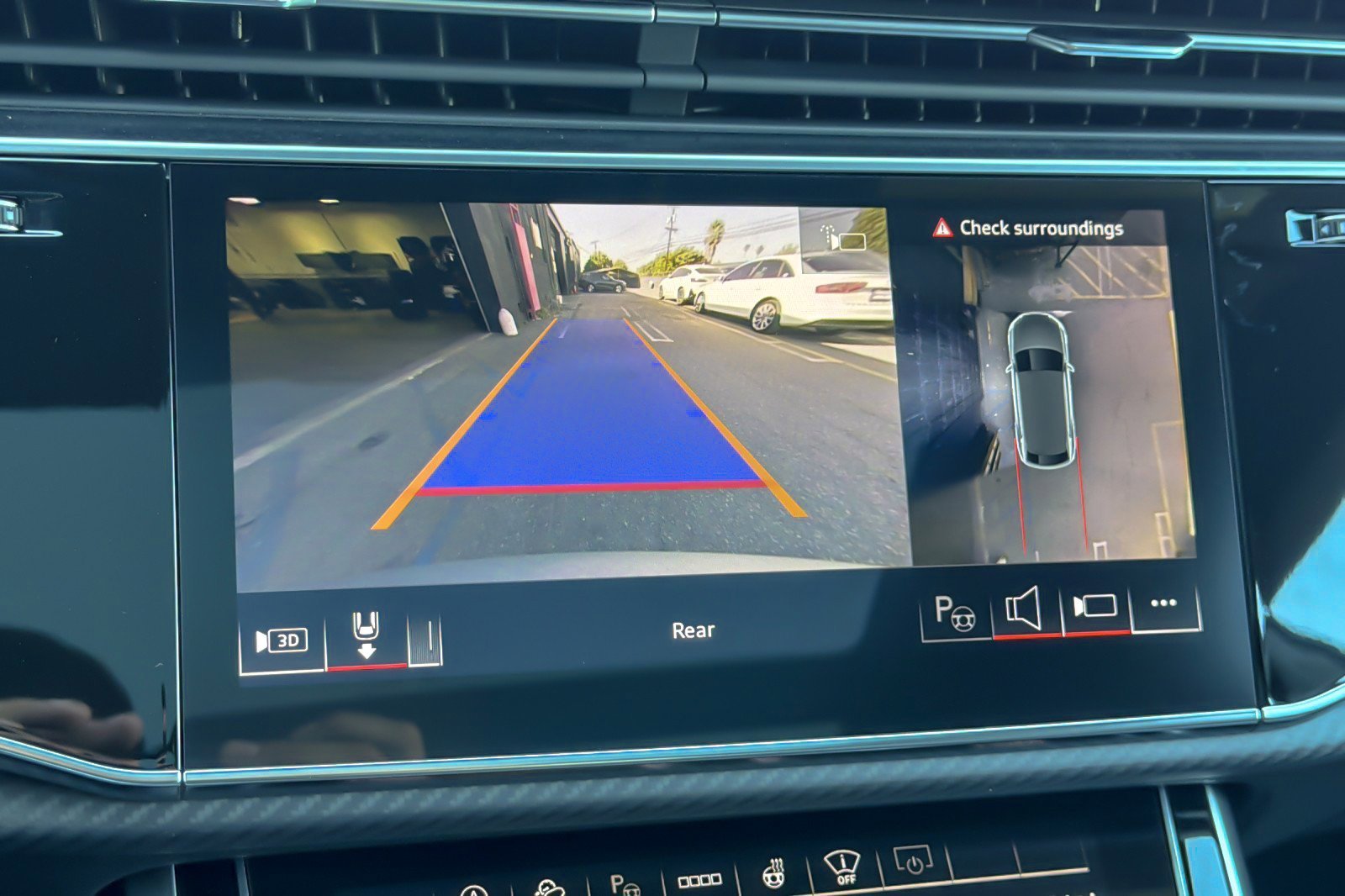New 2026 Audi SQ8 Prestige AWD/4WD image 18