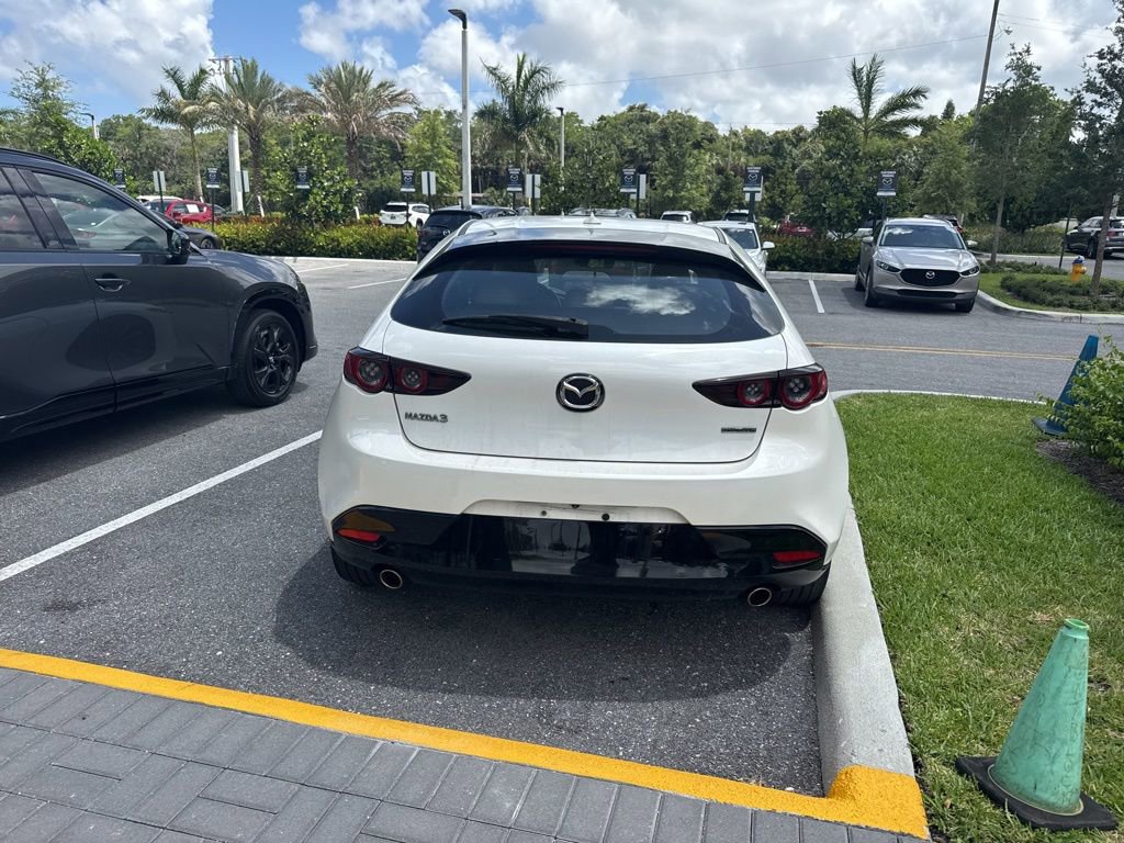 Used 2019 MAZDA MAZDA3 Hatchback w/ Preferred Package FWD image 6