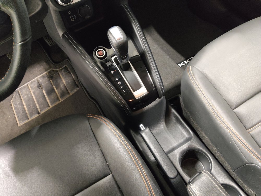 Used 2020 Nissan Kicks SR w/ SR Premium Package image 26