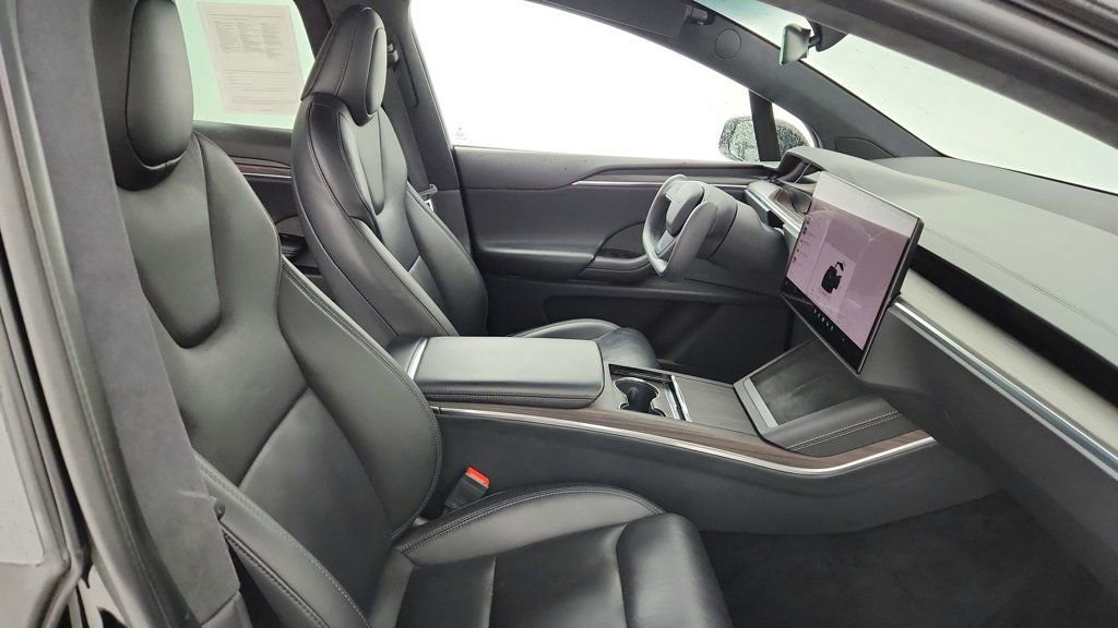 Used 2024 Tesla Model X image 27