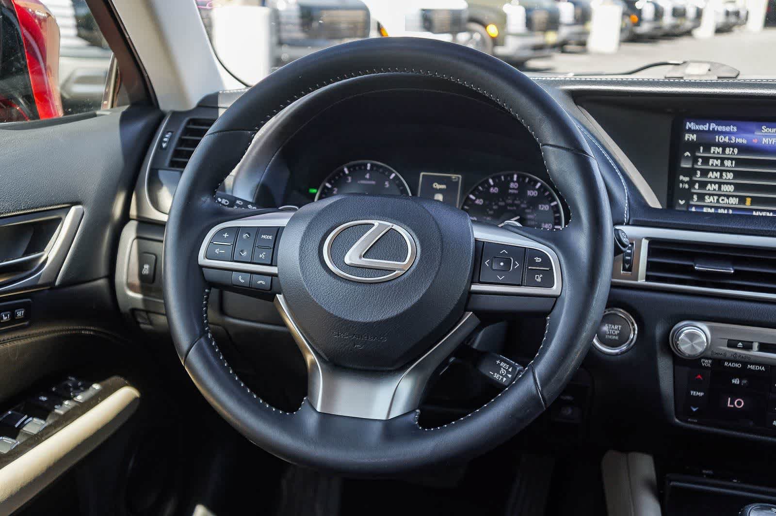 Used 2016 Lexus GS 200t RWD image 17