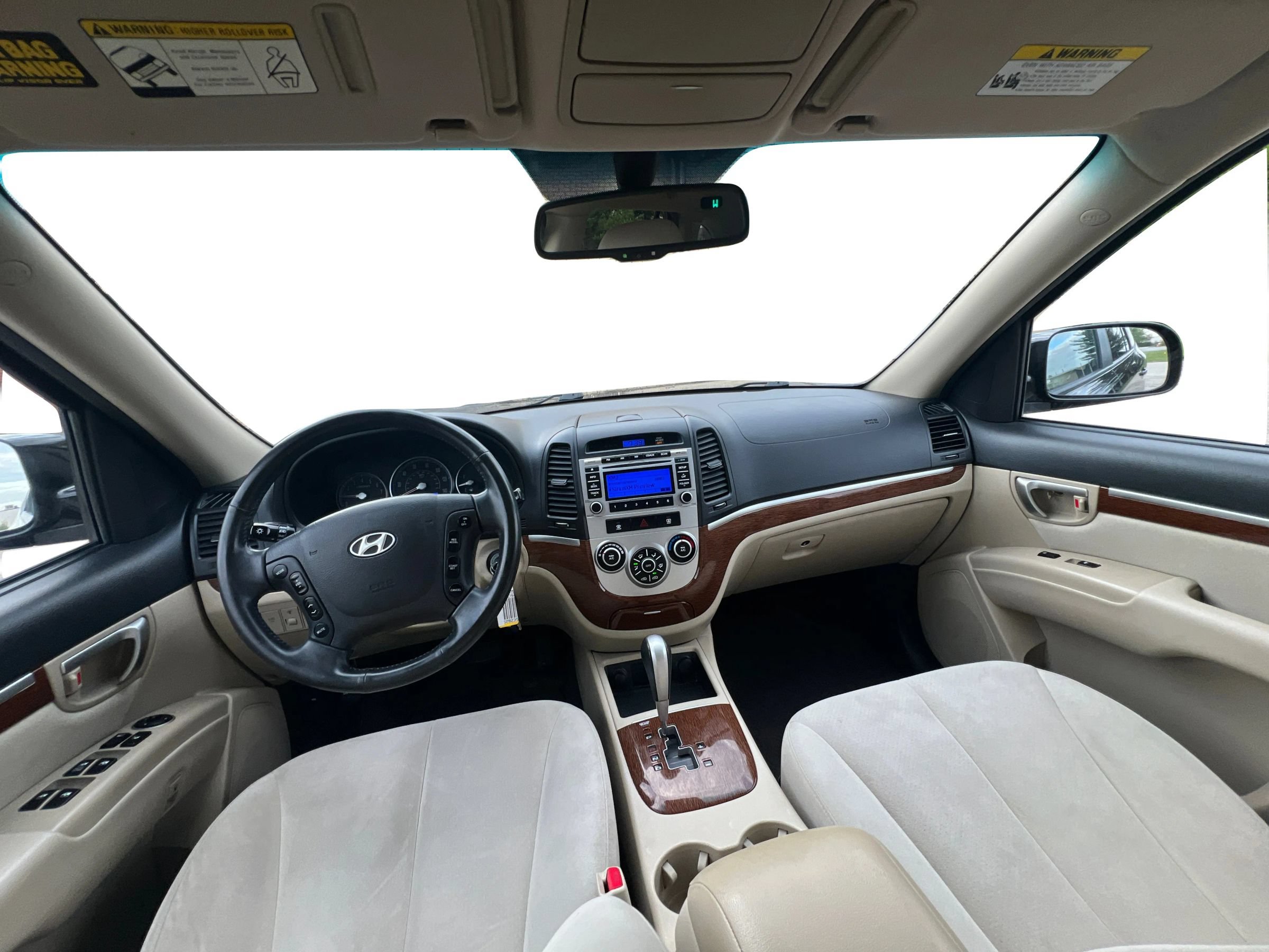 Used 2009 Hyundai Santa Fe SE FWD image 23