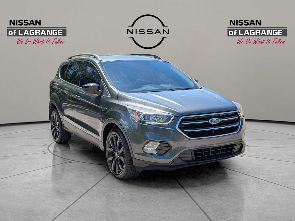 Used 2019 Ford Escape SE image 3