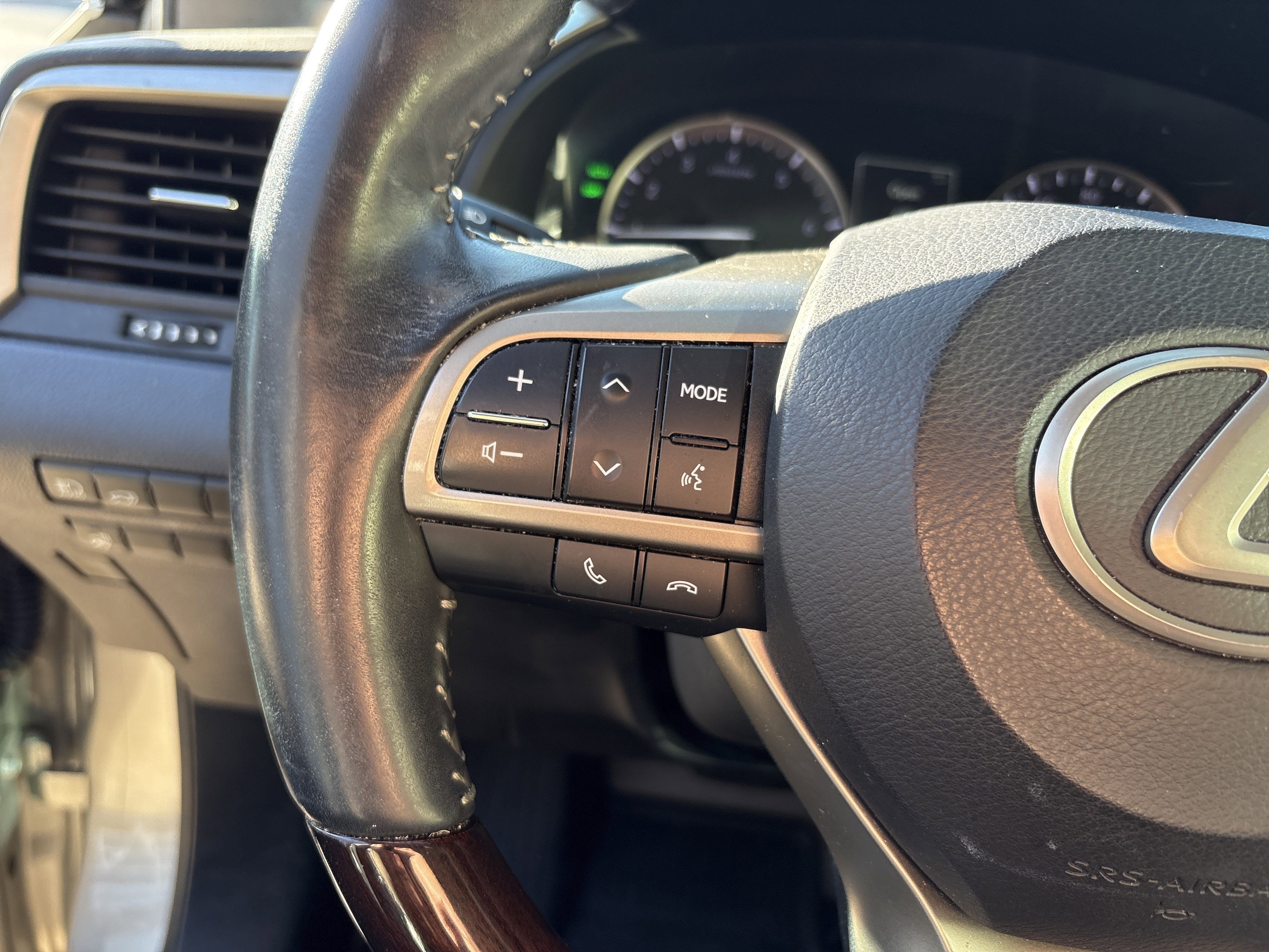 Used 2018 Lexus RX 350 AWD w/ Premium Package image 19