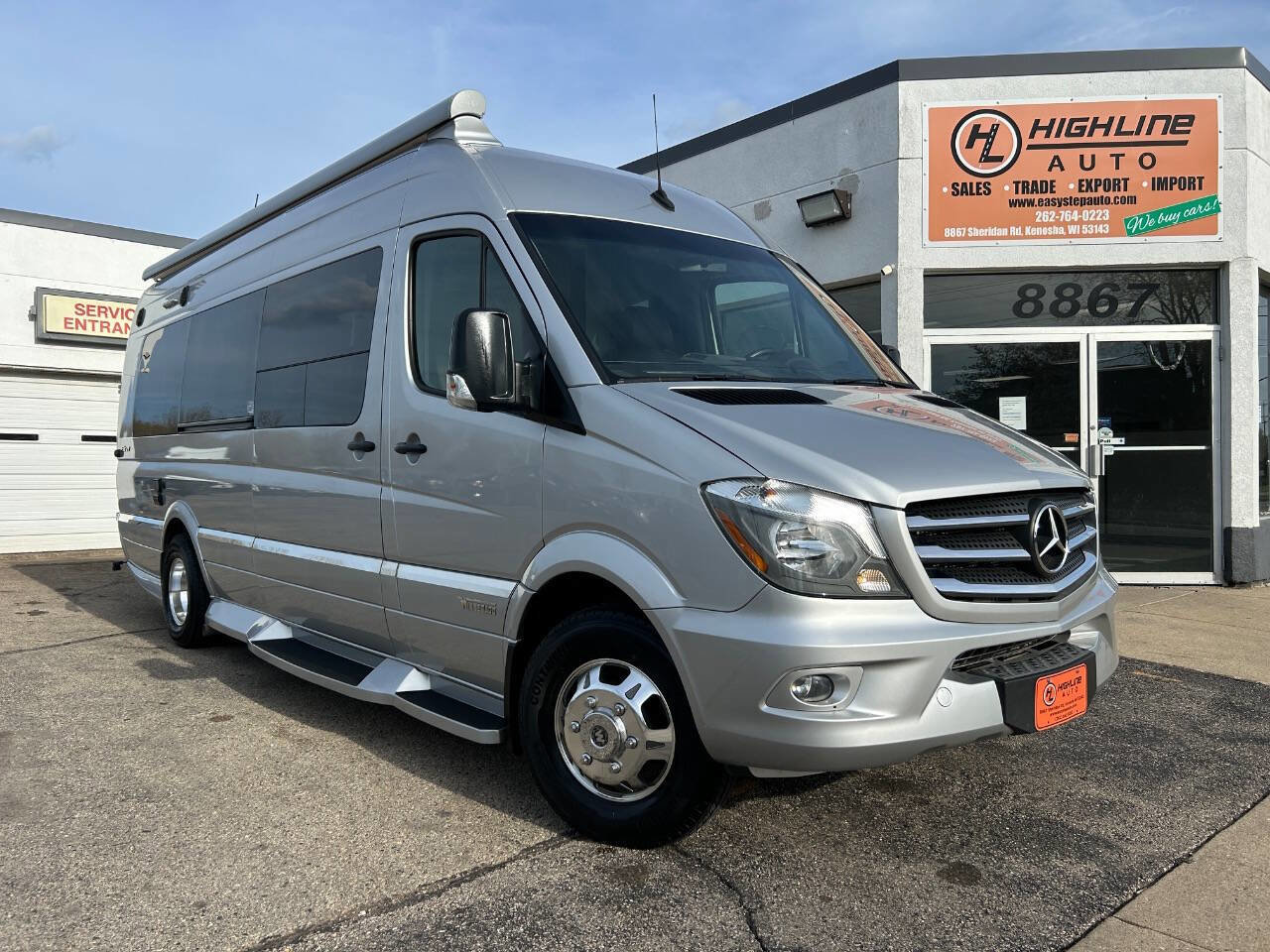 Used 2017 Mercedes-Benz Sprinter 3500 image 2
