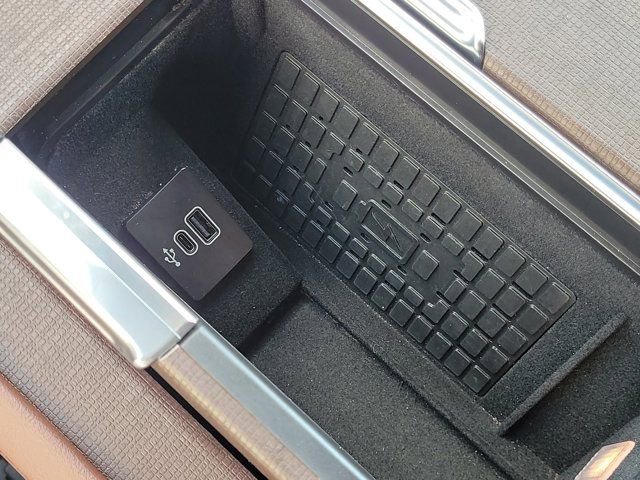 Used 2025 Lincoln Navigator Reserve image 29