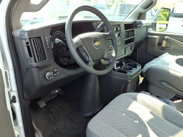 New 2026 Chevrolet Express 3500 w/ Power Convenience Package RWD image 5