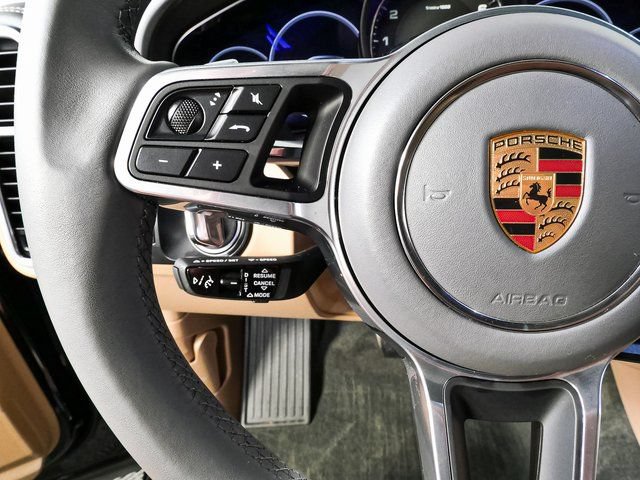 Certified 2023 Porsche Cayenne S AWD/4WD image 11