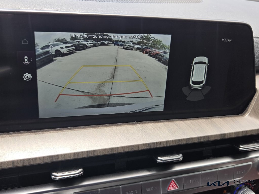 Certified 2024 Kia Telluride EX w/ EX Captain's Chair Package FWD image 23