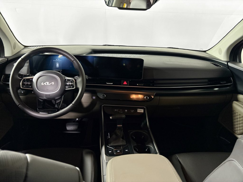 New 2026 Kia Carnival FWD image 12