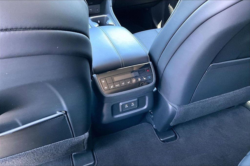 Certified 2026 INFINITI QX60 Luxe w/ Family Package FWD image 35