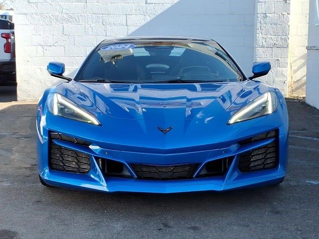 Certified 2024 Chevrolet Corvette E-Ray w/ ZER Performance Package AWD/4WD image 2
