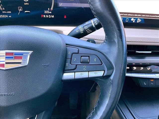 Used 2024 Cadillac XT4 Luxury w/ Cold Weather Package image 21