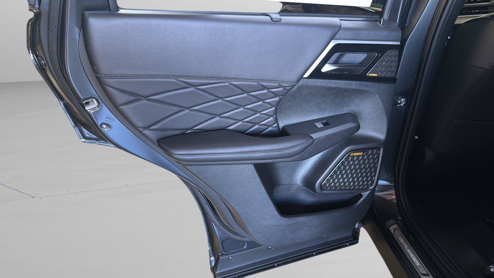 New 2026 Mitsubishi Outlander 4WD Plug-In Hybrid image 28