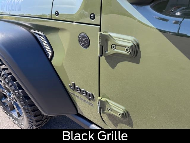 Used 2022 Jeep Wrangler Unlimited Sport AWD/4WD image 38