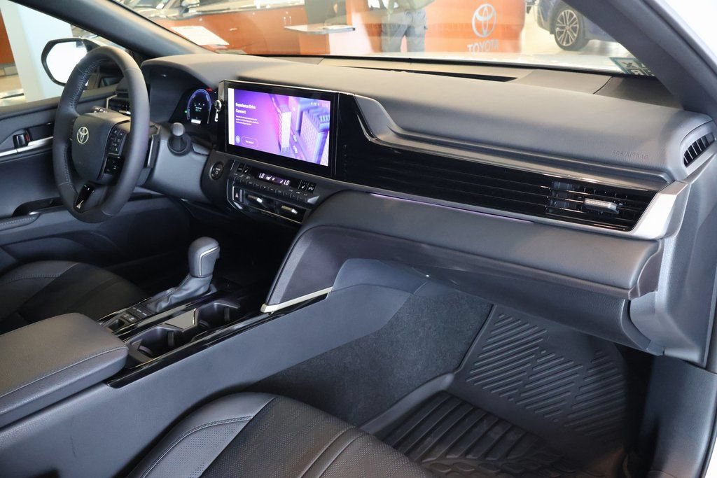 Used 2026 Toyota Camry XSE FWD image 7