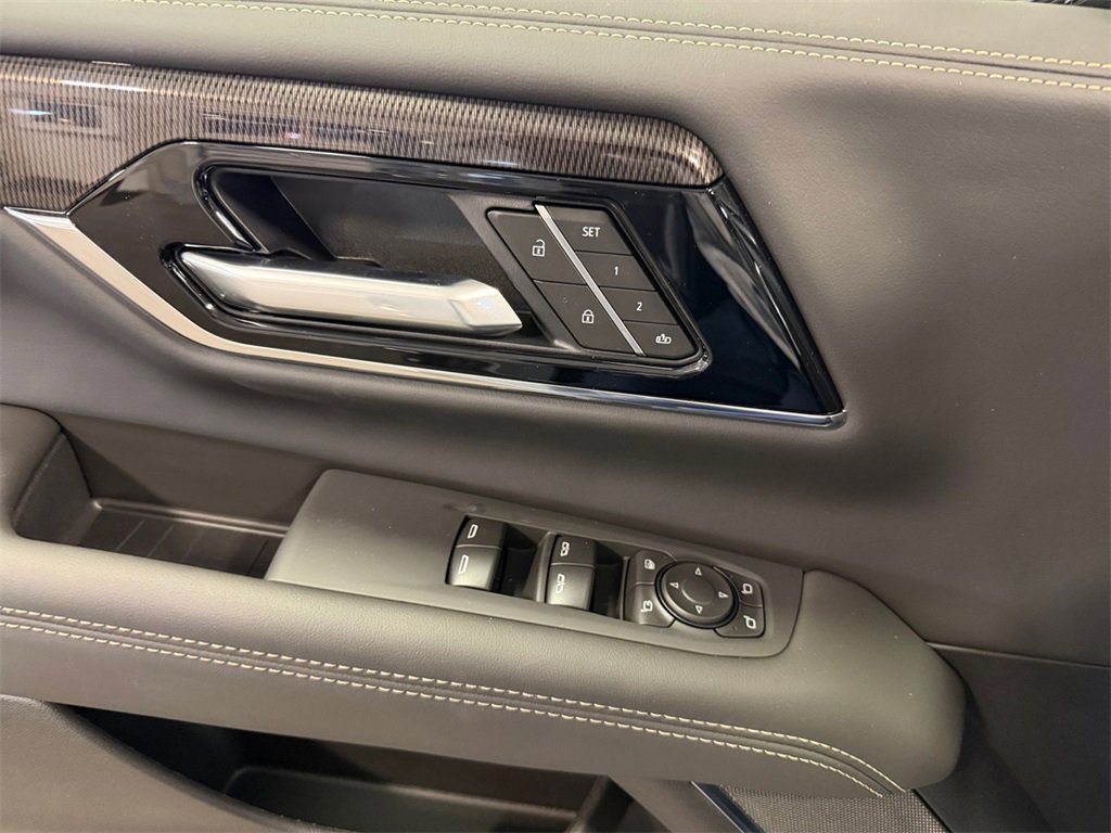 New 2026 GMC Yukon XL Elevation image 30