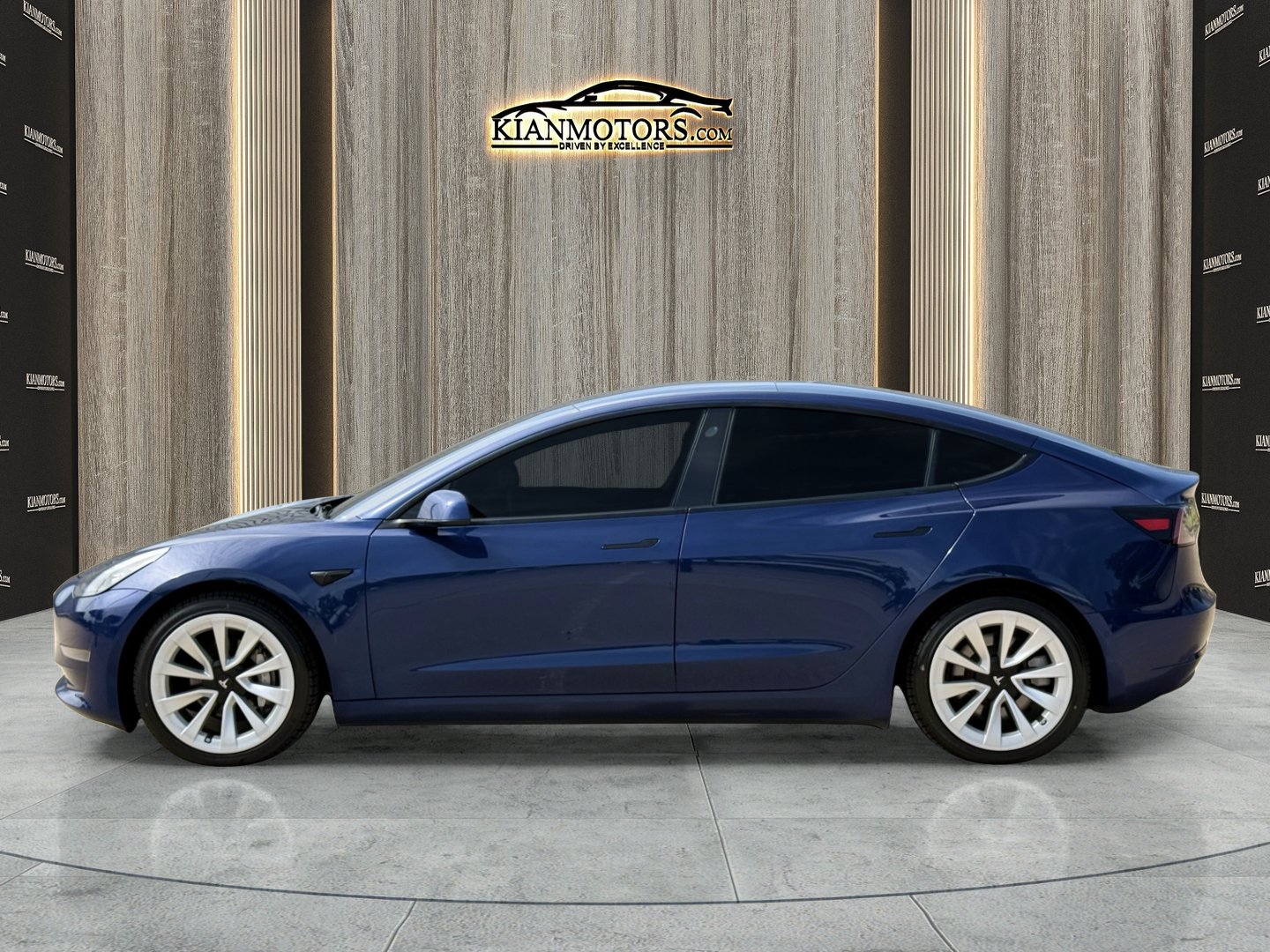 Used 2022 Tesla Model 3 Standard Range RWD image 7