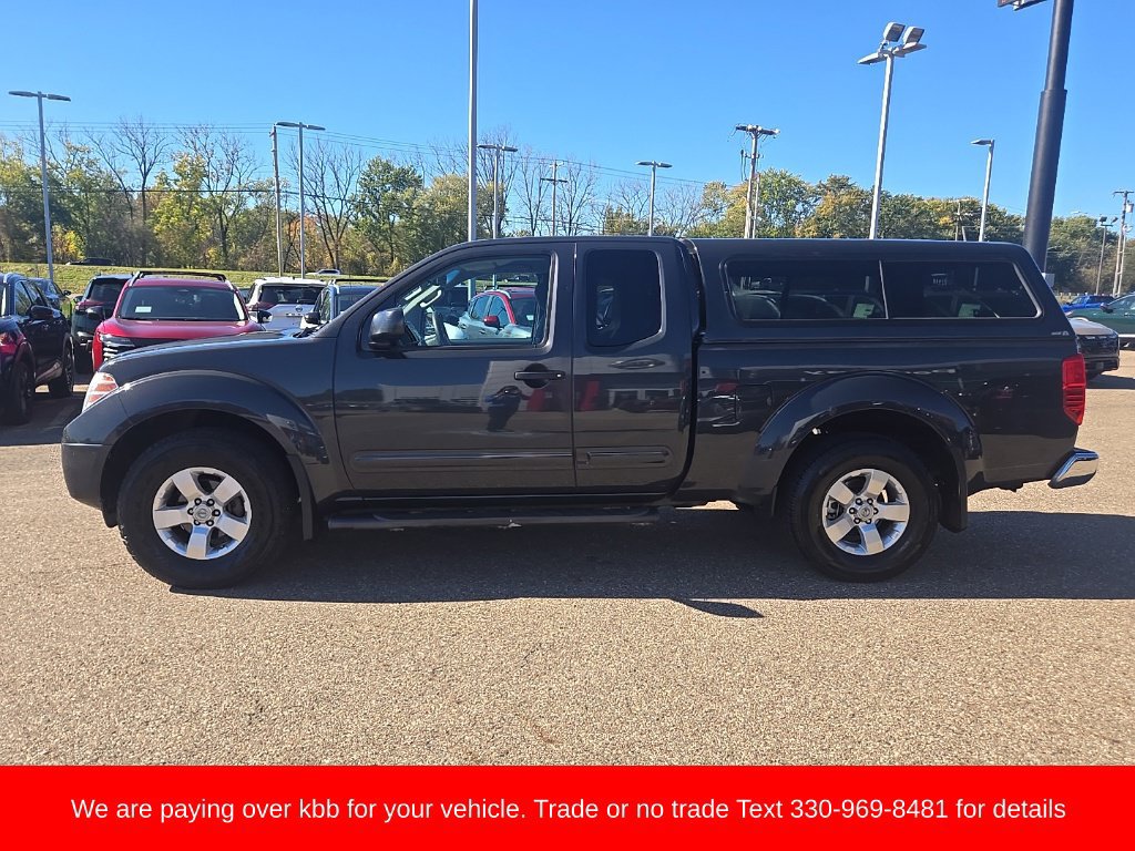 Used 2013 Nissan Frontier SV w/ SV Value Truck Pkg AWD/4WD image 4