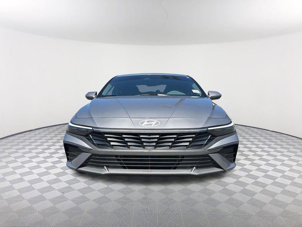 Used 2025 Hyundai Elantra Blue w/ Cargo Package FWD image 2