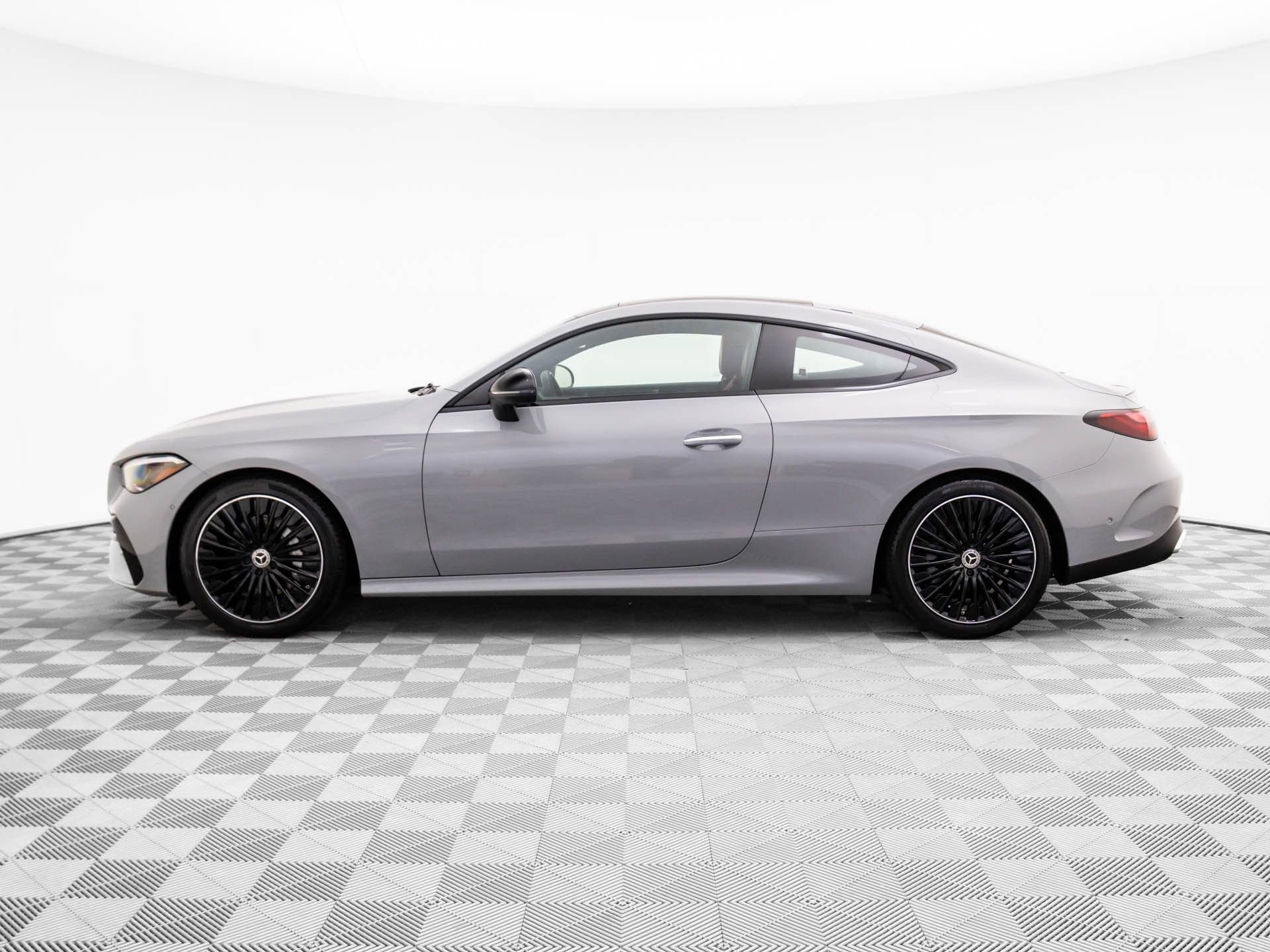 Used 2024 Mercedes-Benz CLE 300 4MATIC Coupe video 2