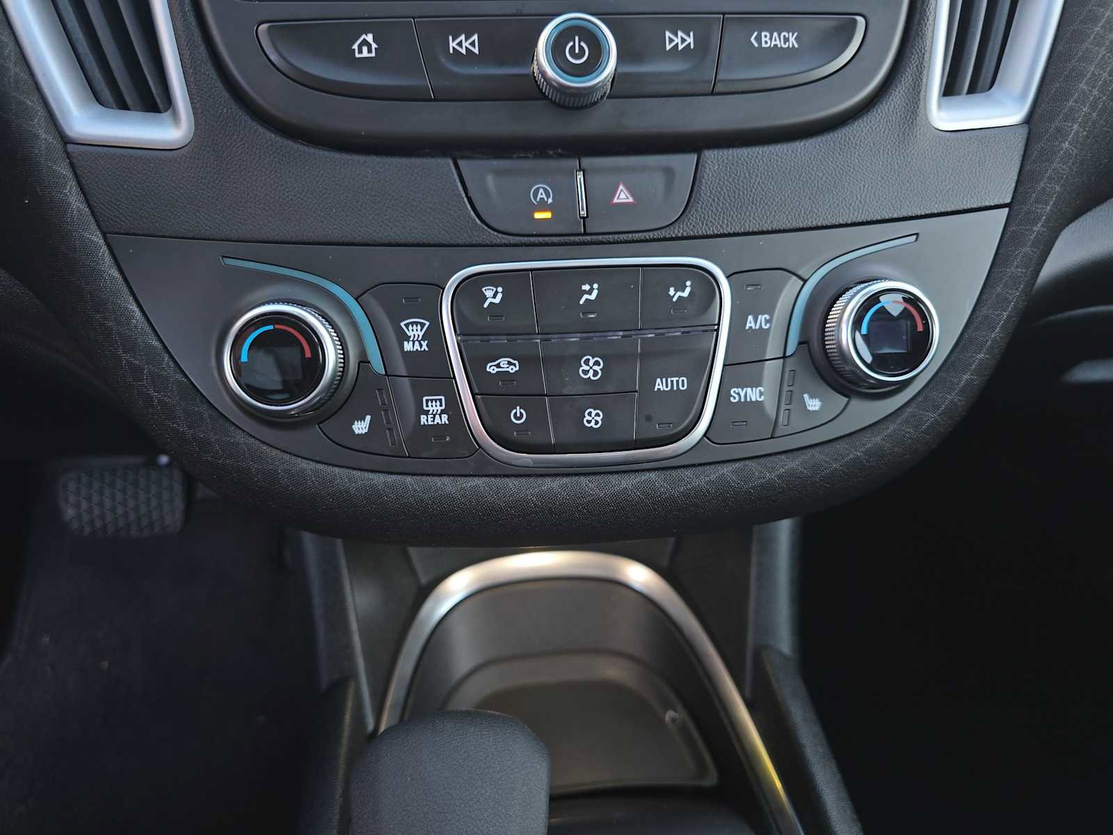 Used 2024 Chevrolet Malibu LT image 53