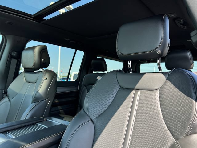 New 2026 Jeep Grand Wagoneer 4WD image 22