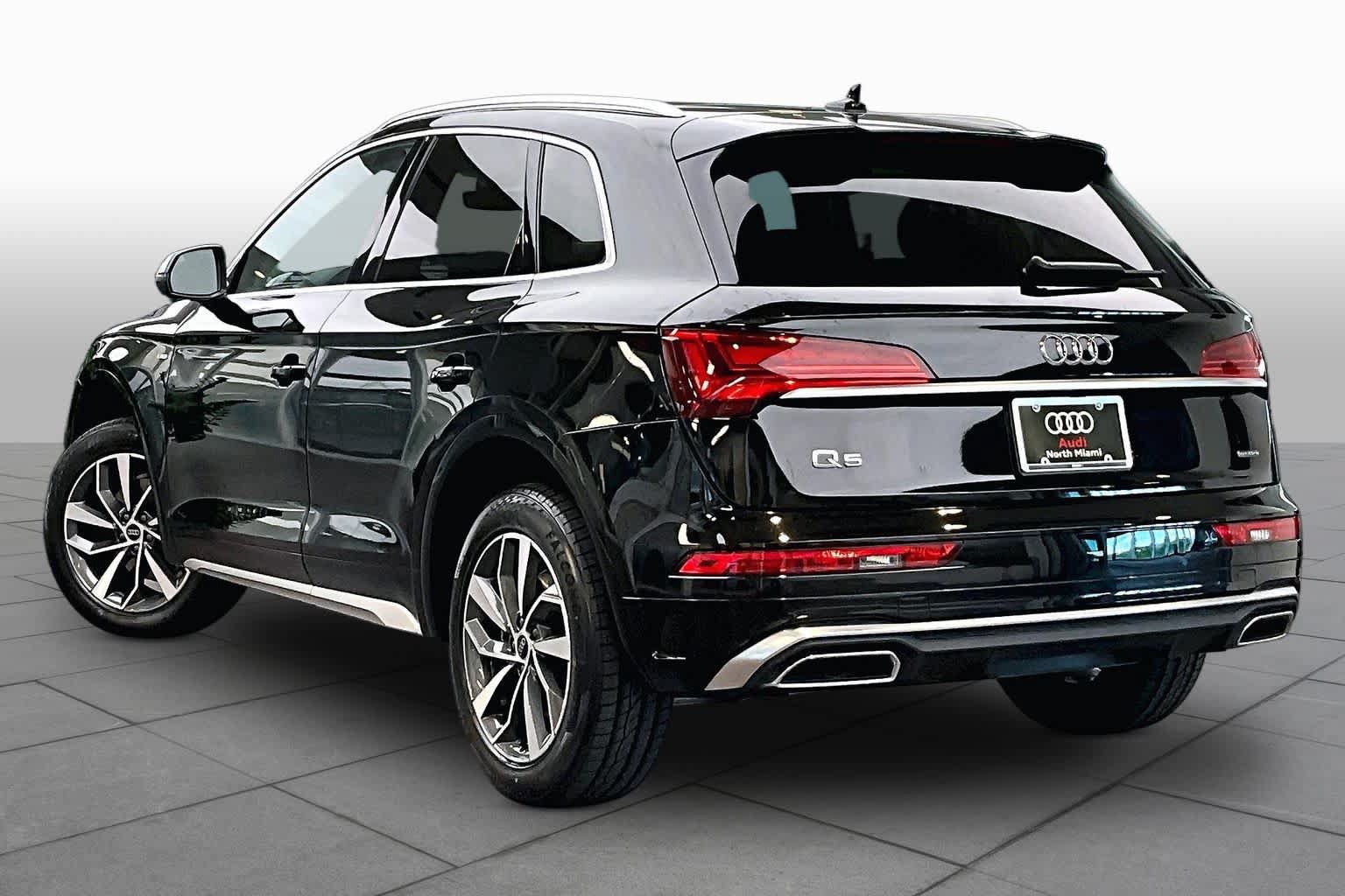 Used 2023 Audi Q5 2.0T Premium Plus w/ Premium Plus Package AWD/4WD image 12