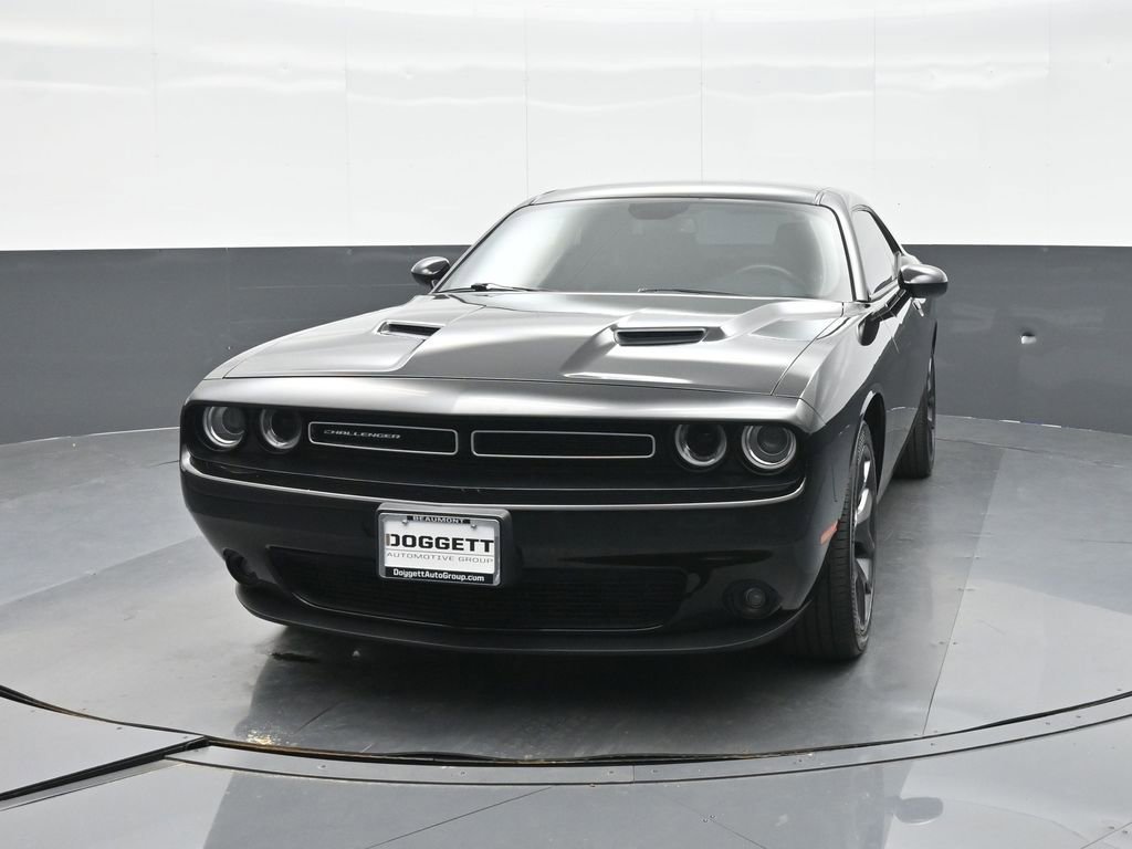 Used 2019 Dodge Challenger SXT w/ Plus Package image 13