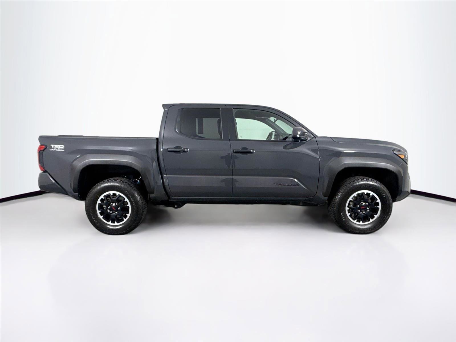 Certified 2025 Toyota Tacoma TRD Off-Road image 10