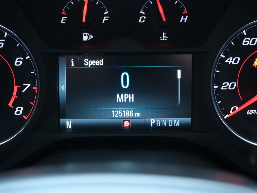 Used 2017 Chevrolet Camaro LT RWD image 4