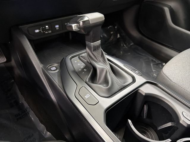 Used 2025 Kia K4 LXS image 26