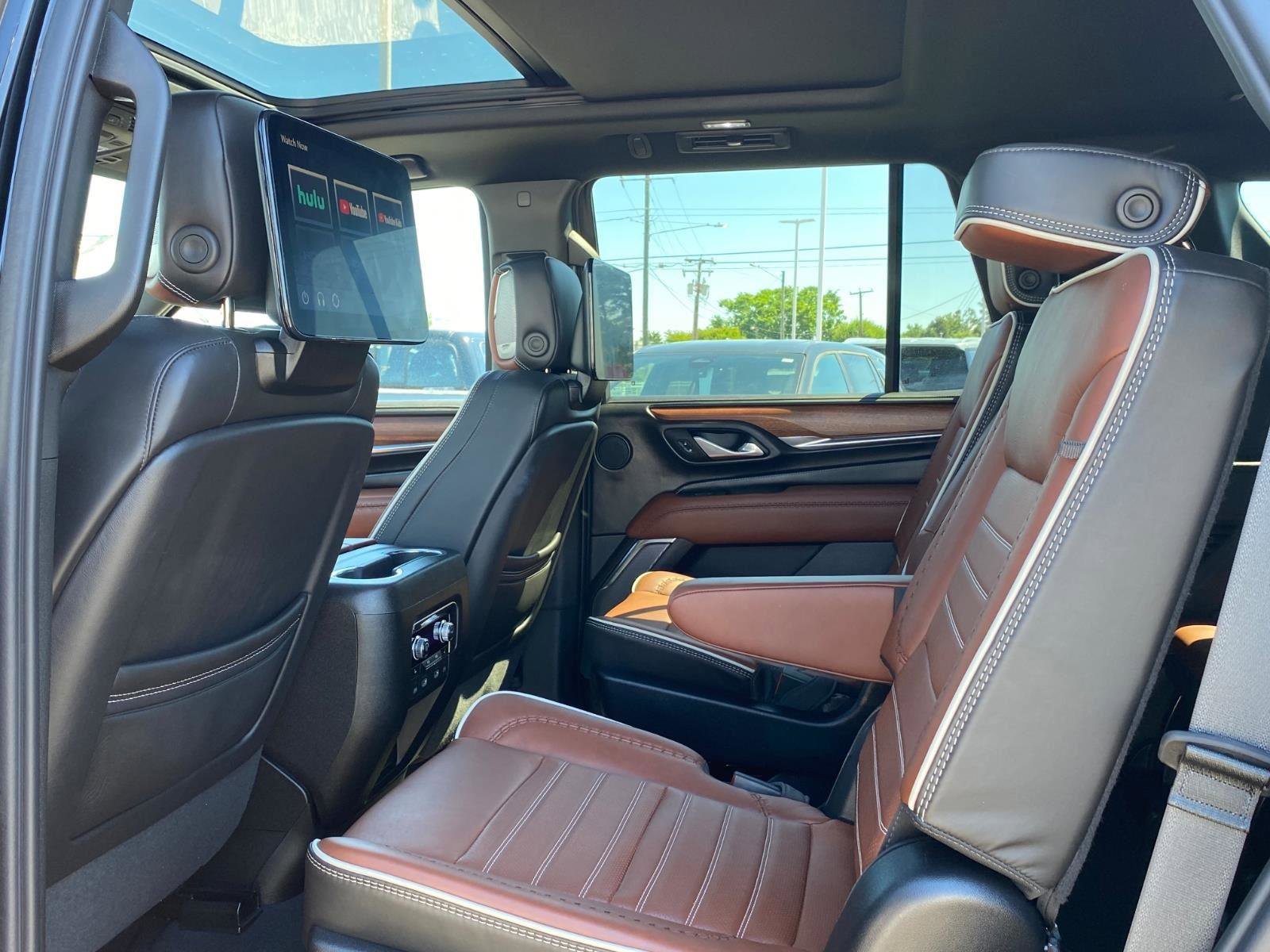 Used 2024 GMC Yukon Denali Ultimate AWD/4WD image 21