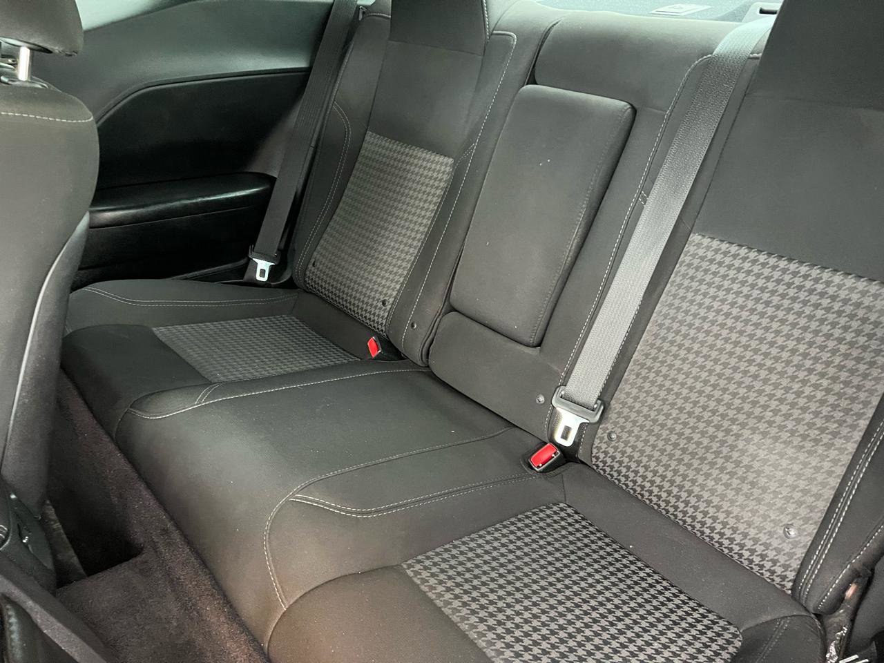 Used 2019 Dodge Challenger SXT image 13