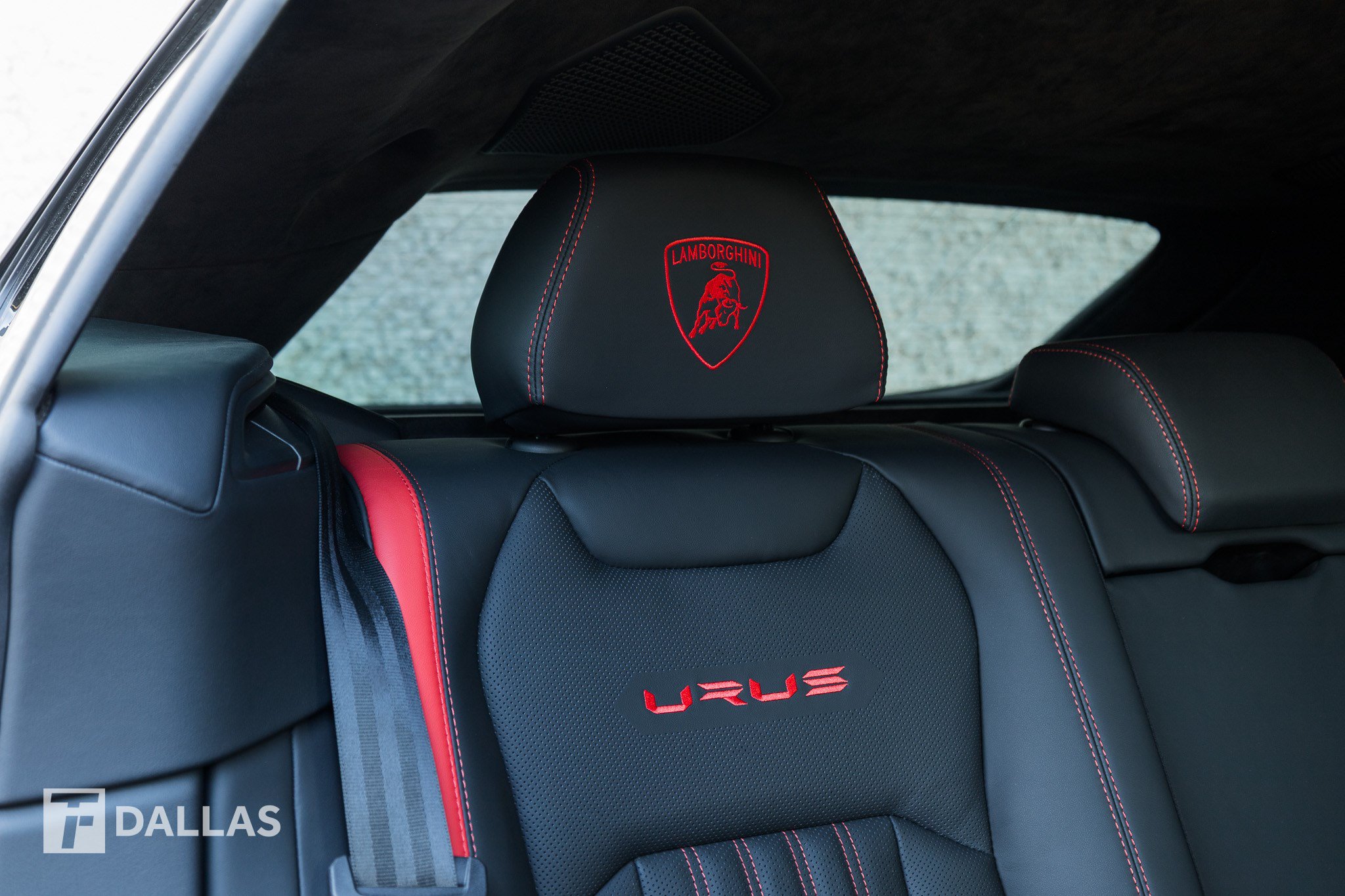 Used 2023 Lamborghini Urus S AWD/4WD image 38