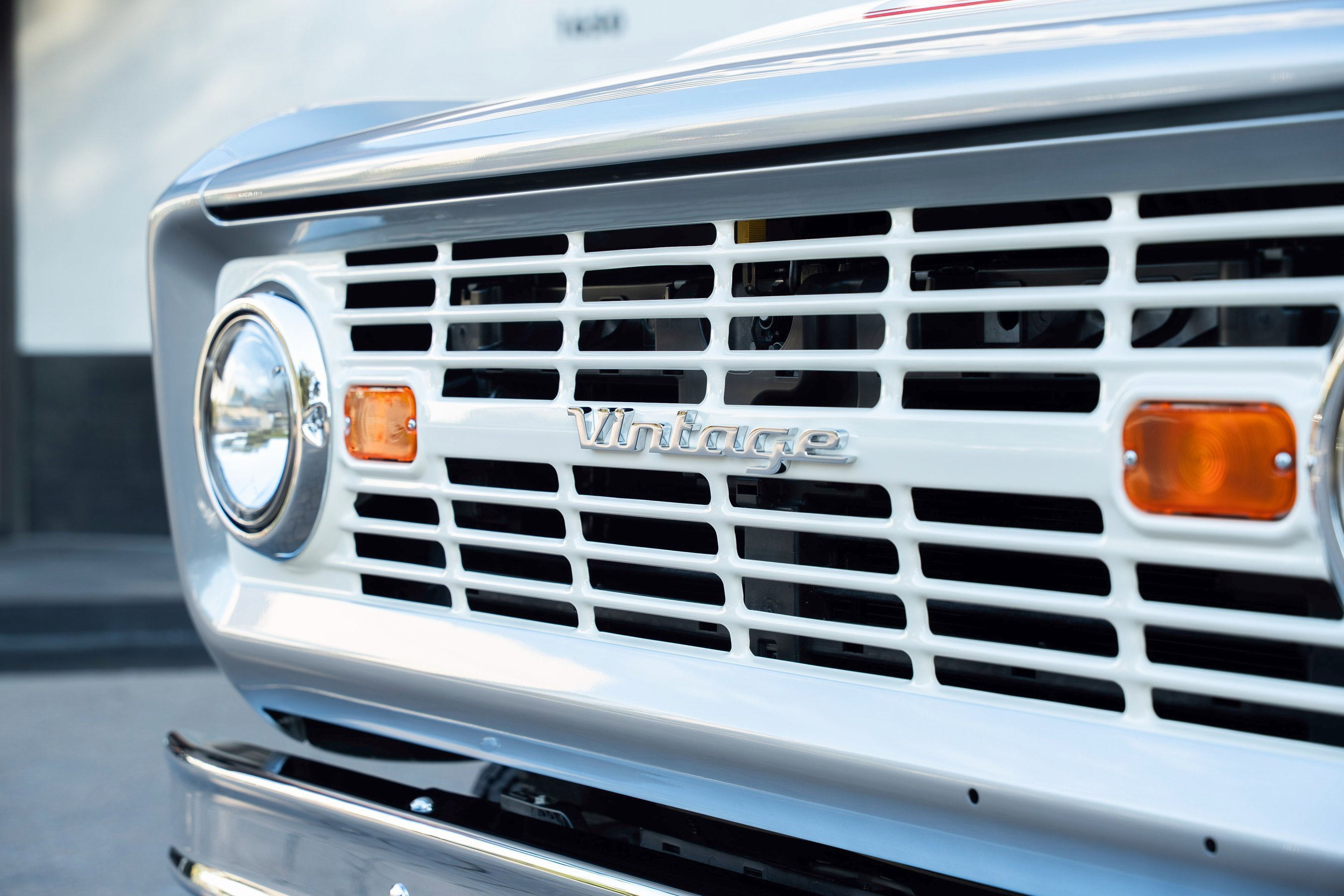 Used 2025 Ford Bronco Badlands image 9