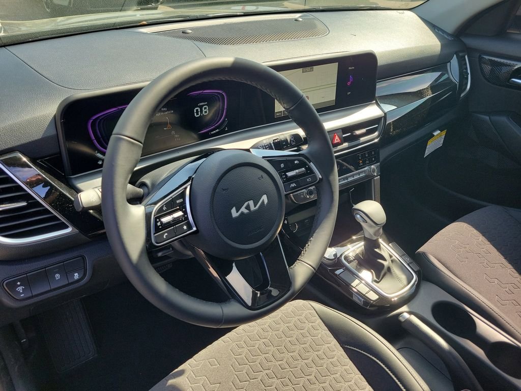 New 2026 Kia Seltos S FWD image 22