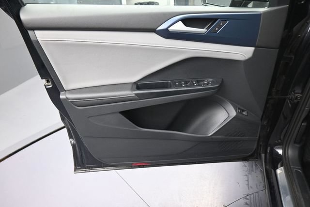 Used 2024 Volkswagen Taos SE FWD image 20