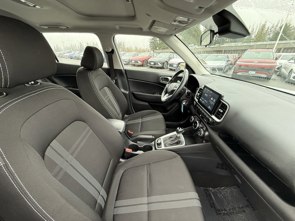 Certified 2022 Hyundai Venue SEL image 16