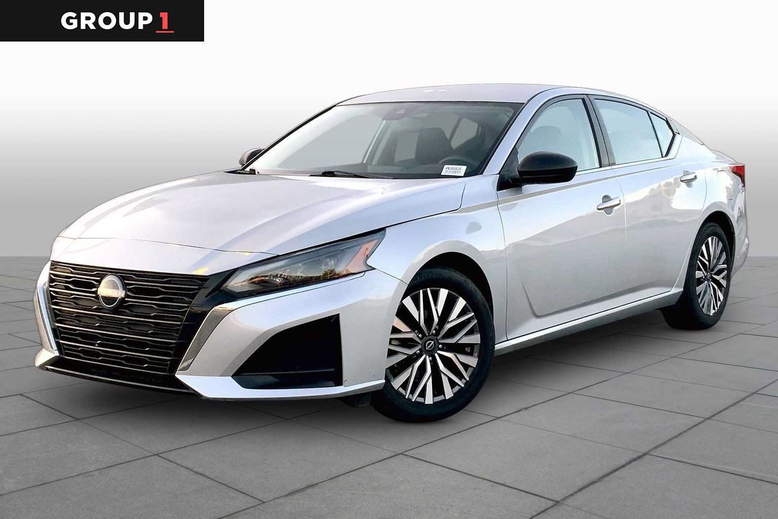 Used 2024 Nissan Altima 2.5 SV