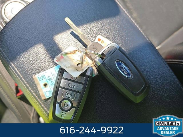 Used 2018 Ford Explorer XLT w/ Equipment Group 202A image 9