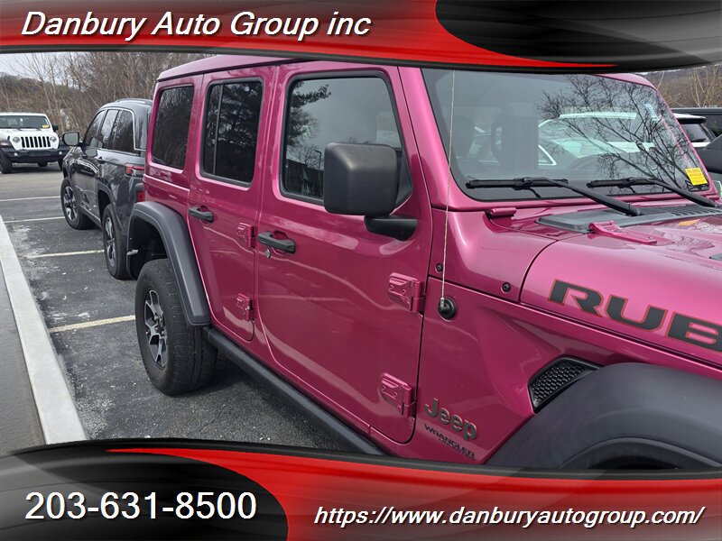 Used 2022 Jeep Wrangler Unlimited Rubicon w/ Cold Weather Group AWD/4WD image 16