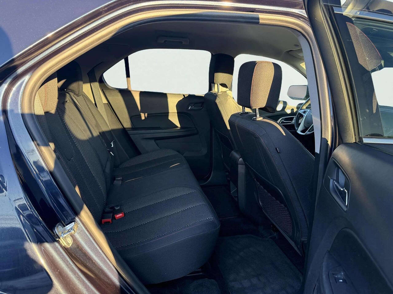 Used 2015 Chevrolet Equinox LT w/ Driver Convenience Package image 13