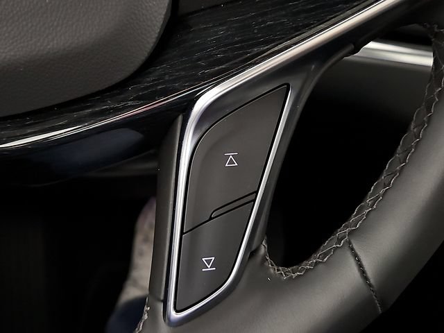 Used 2025 Cadillac XT5 Premium Luxury FWD image 24