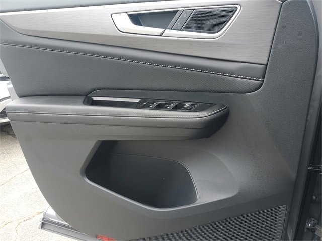 Certified 2025 Volkswagen Atlas Cross Sport SE image 20