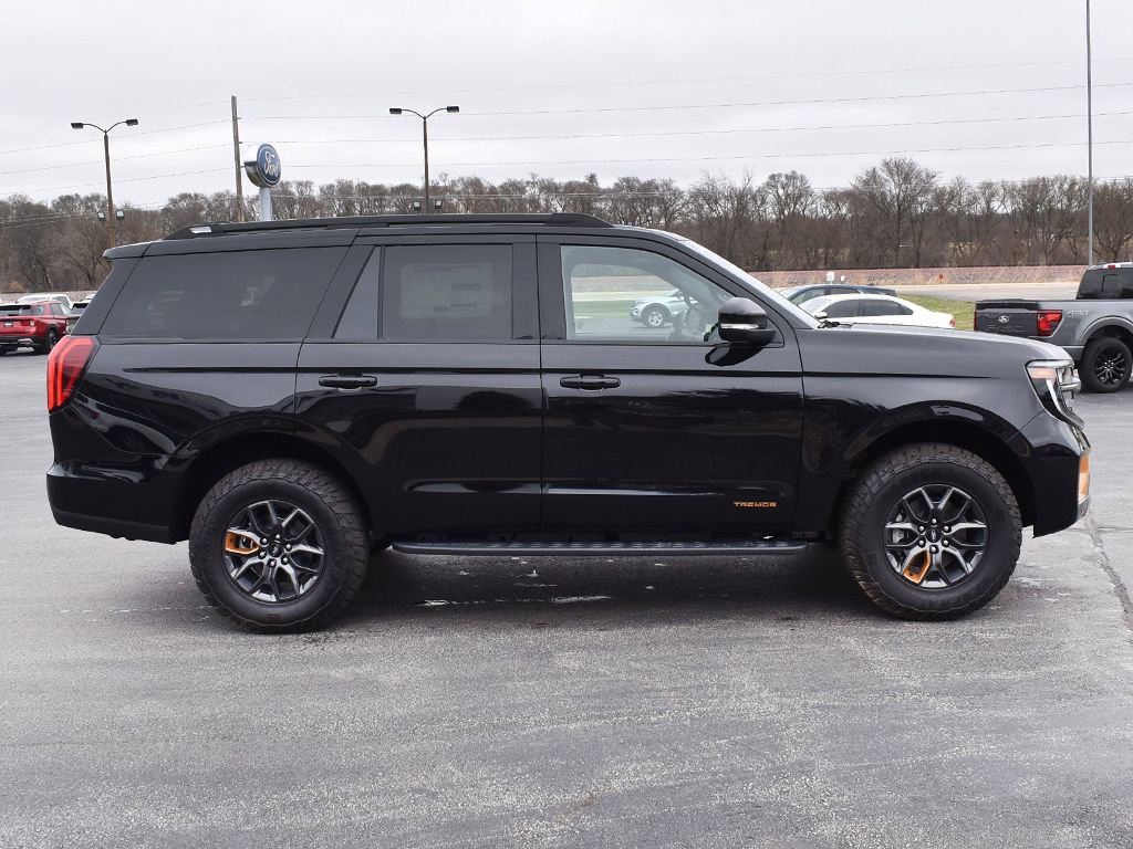 New 2026 Ford Expedition Tremor image 15